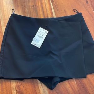 Zara black skort - NWT